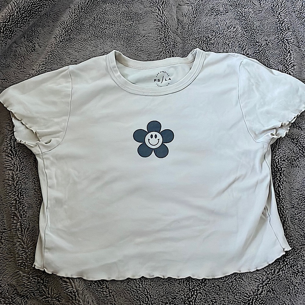 Pacsun crop top. Crème color. Size Small